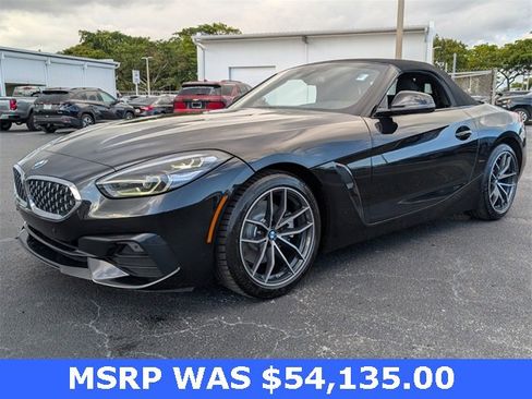 Used 2022 BMW Z4 sDrive30i w/ Driving Assistance Package image 3