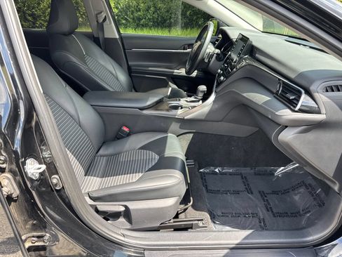 Used 2023 Toyota Camry SE w/ Convenience Package FWD image 13