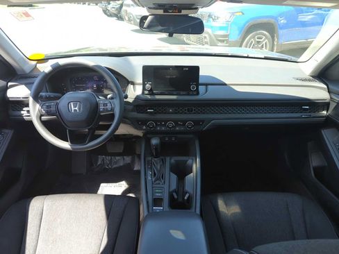 Used 2023 Honda Accord EX image 32