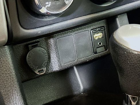 Used 2017 Toyota Corolla L FWD image 27