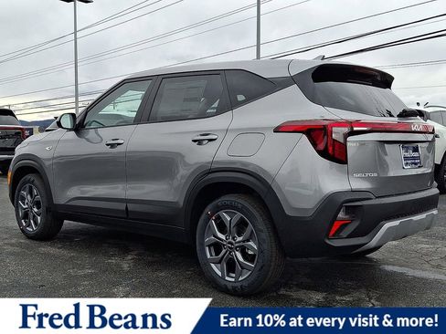 New 2026 Kia Seltos LX image 3