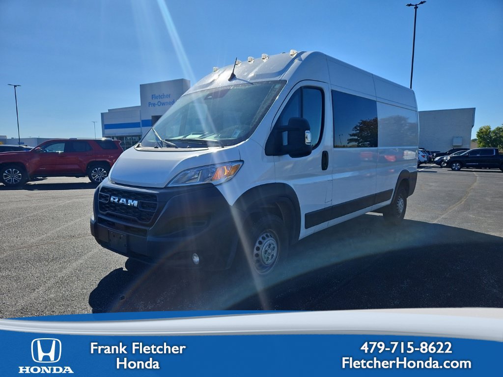 Used 2025 RAM ProMaster 3500 w/ Crew Van Package FWD image 1