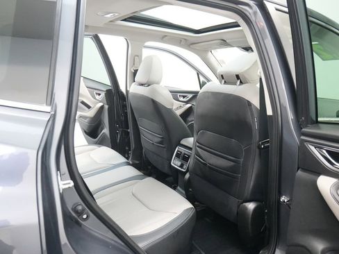 Used 2022 Subaru Forester Limited image 28