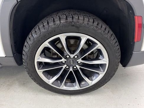 Used 2022 Jeep Wagoneer Series II w/ Premium Group I image 7