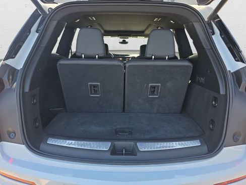 Certified 2024 Cadillac XT6 Premium Luxury w/ Technology Package AWD/4WD image 13