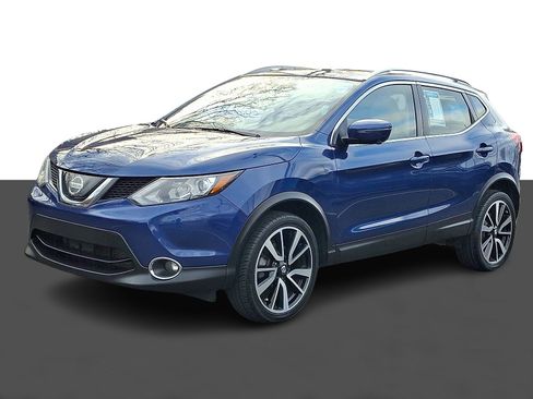 Used 2019 Nissan Rogue Sport SL w/ Premium Package image 3