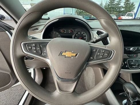 Used 2023 Chevrolet Malibu LS w/ Driver Confidence Package FWD image 16