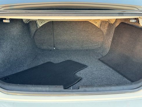 Used 2017 Honda Accord EX-L image 21