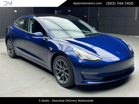 Used 2017 Tesla Model 3 Standard Range image 9