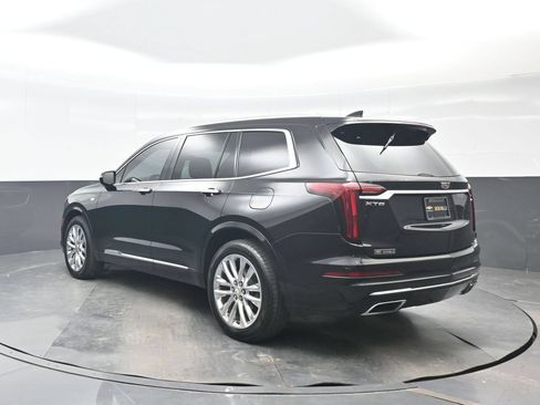 Used 2020 Cadillac XT6 Premium Luxury FWD image 4