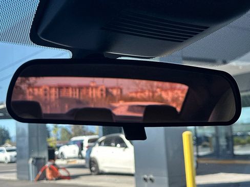 Used 2020 Nissan Sentra SV w/ SV Premium Package image 25