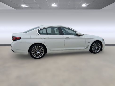 Certified 2023 BMW 530e w/ Executive Package image 8
