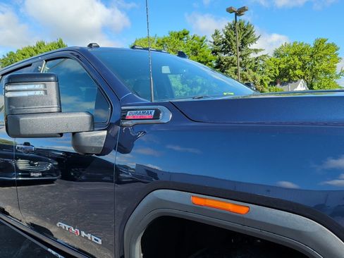 Used 2022 GMC Sierra 2500 AT4 w/ AT4 Preferred Package AWD/4WD image 6