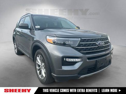 Certified 2023 Ford Explorer XLT w/ Equipment Group 202A AWD/4WD image 1
