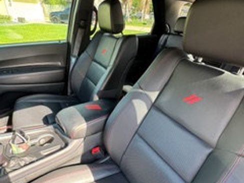 Used 2023 Dodge Durango R/T RWD image 2