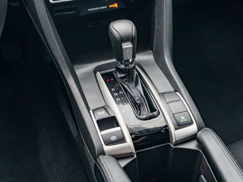 Used 2018 Honda Civic EX image 21