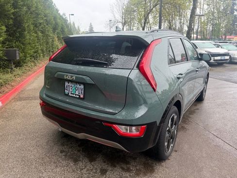 Used 2024 Kia Niro Wind w/ Wind Preserve Package image 4