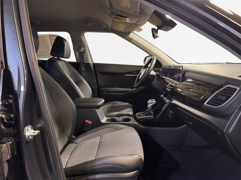 Certified 2024 Kia Seltos S image 26