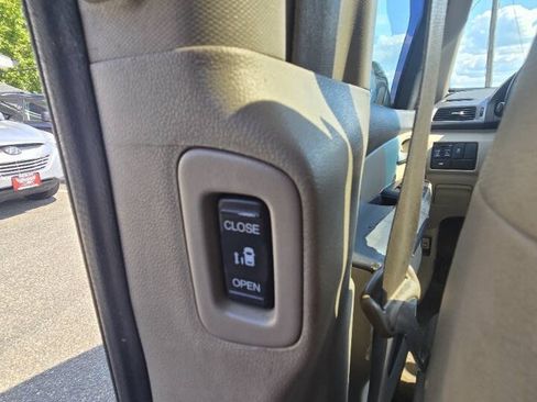 Used 2013 Honda Odyssey EX-L image 24