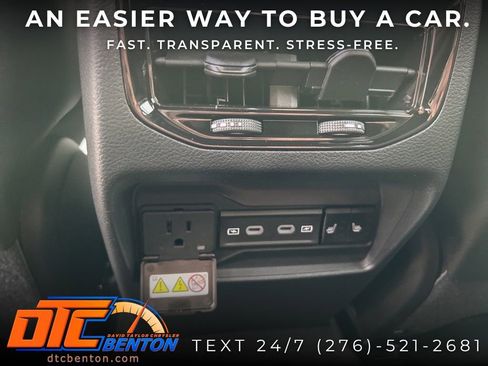 New 2026 Jeep Grand Cherokee Limited w/ Limited Altitude Package AWD/4WD image 32