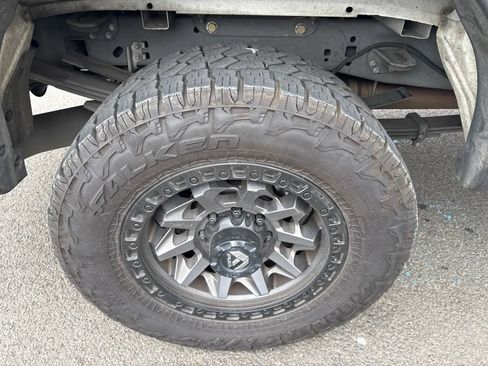 Used 2024 Ford F350 Lariat w/ Lariat Ultimate Package AWD/4WD image 13