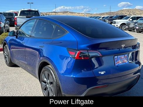 Used 2024 Tesla Model Y Long Range image 3