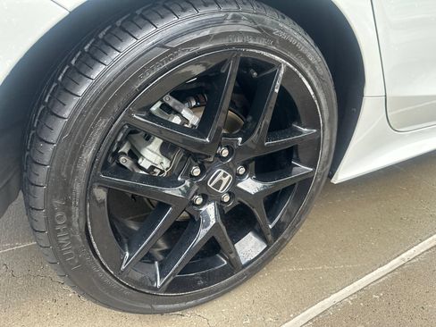 Used 2023 Honda Civic Sport image 13