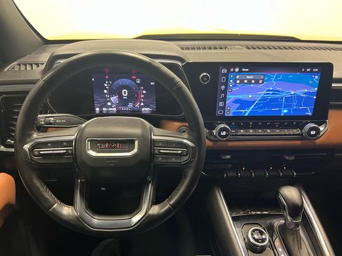 Used 2023 GMC Canyon AT4 w/ AT4 Premium Package image 19