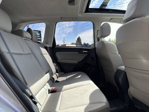 Used 2014 Subaru Forester 2.5i Touring AWD/4WD image 20