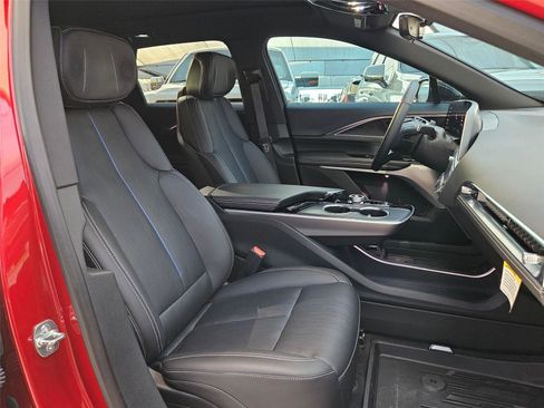 New 2025 Cadillac Lyriq Luxury w/ LPO, Floor Liner Package AWD/4WD image 27
