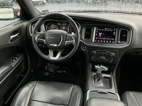 Used 2017 Dodge Charger R/T w/ Plus Group image 19