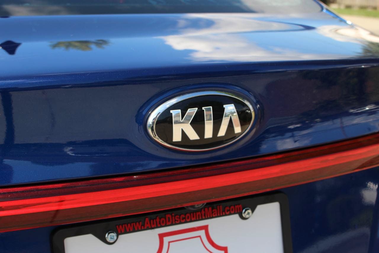 Used 2020 Kia Forte LXS FWD image 38