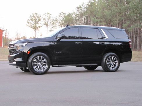 Used 2023 Chevrolet Tahoe LS w/ Driver Alert Package AWD/4WD image 3