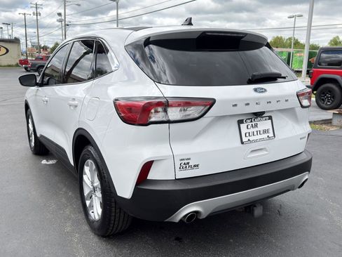 Used 2020 Ford Escape SE FWD image 18