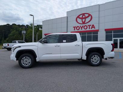 New 2026 Toyota Tundra SR5