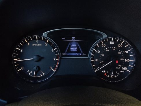 Used 2017 Nissan Altima 2.5 SV FWD image 23