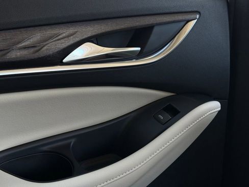 Used 2023 Buick Enclave Avenir w/ Avenir Technology Package image 63