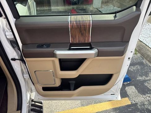 Used 2018 Ford F150 Lariat RWD image 59