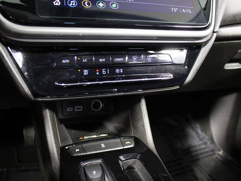 Used 2022 Chevrolet Bolt EUV LT image 14