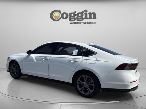 Certified 2023 Honda Accord EX image 5