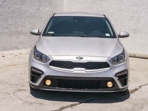 Used 2021 Kia Forte LXS FWD image 2