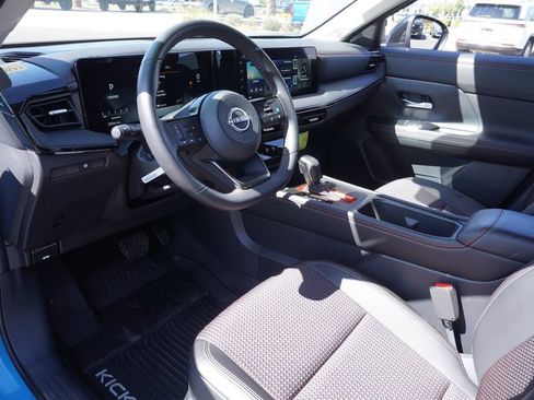 Certified 2025 Nissan Kicks SR AWD/4WD image 16
