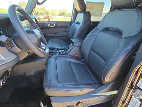 New 2026 Ford Bronco Outer Banks AWD/4WD image 14