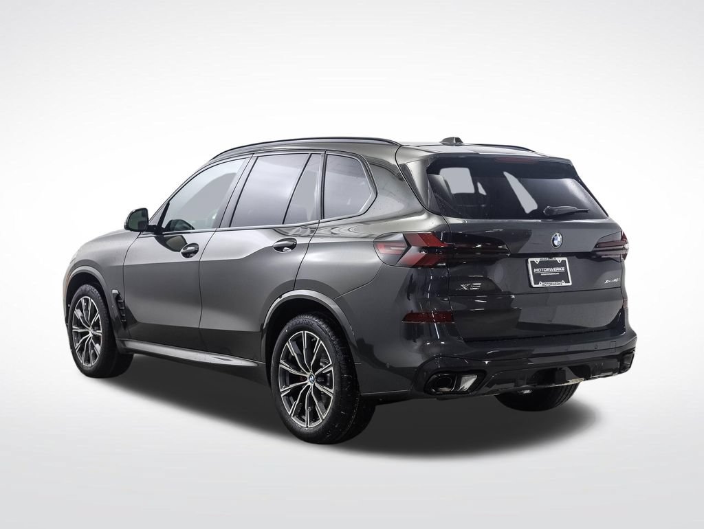 Used 2026 BMW X5 xDrive40i w/ M Sport Package AWD/4WD image 3