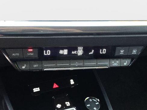 Used 2023 Audi Q4 e-tron Premium Plus w/ Premium Plus AWD/4WD image 30