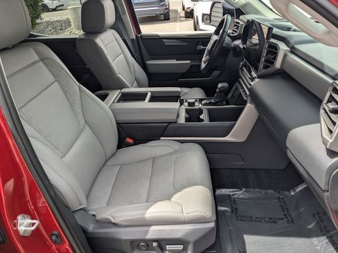 Used 2024 Toyota Tundra Limited w/ TRD Off-Road Package AWD/4WD image 58