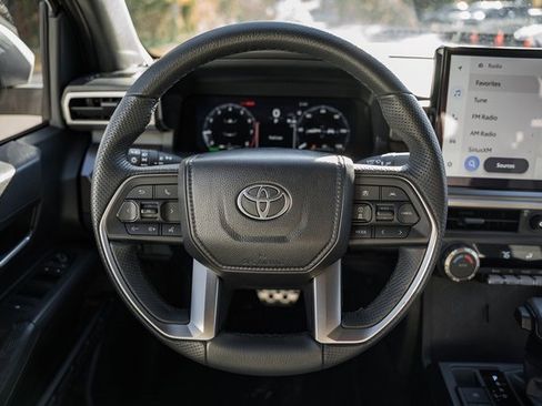 Used 2024 Toyota Tacoma TRD Sport image 34