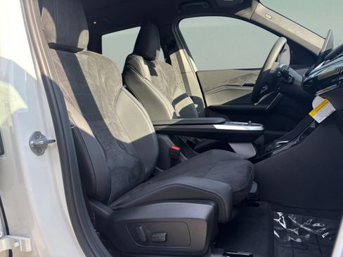 Used 2026 BMW X1 xDrive28i w/ Technology Package image 24