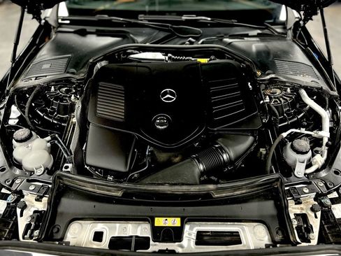 Used 2023 Mercedes-Benz C 300 4MATIC Sedan image 40