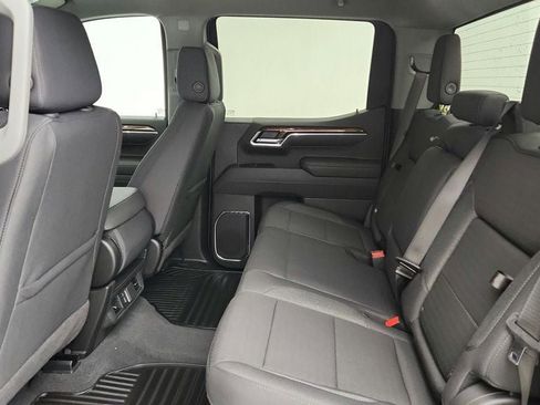 Used 2025 GMC Sierra 1500 Elevation image 22